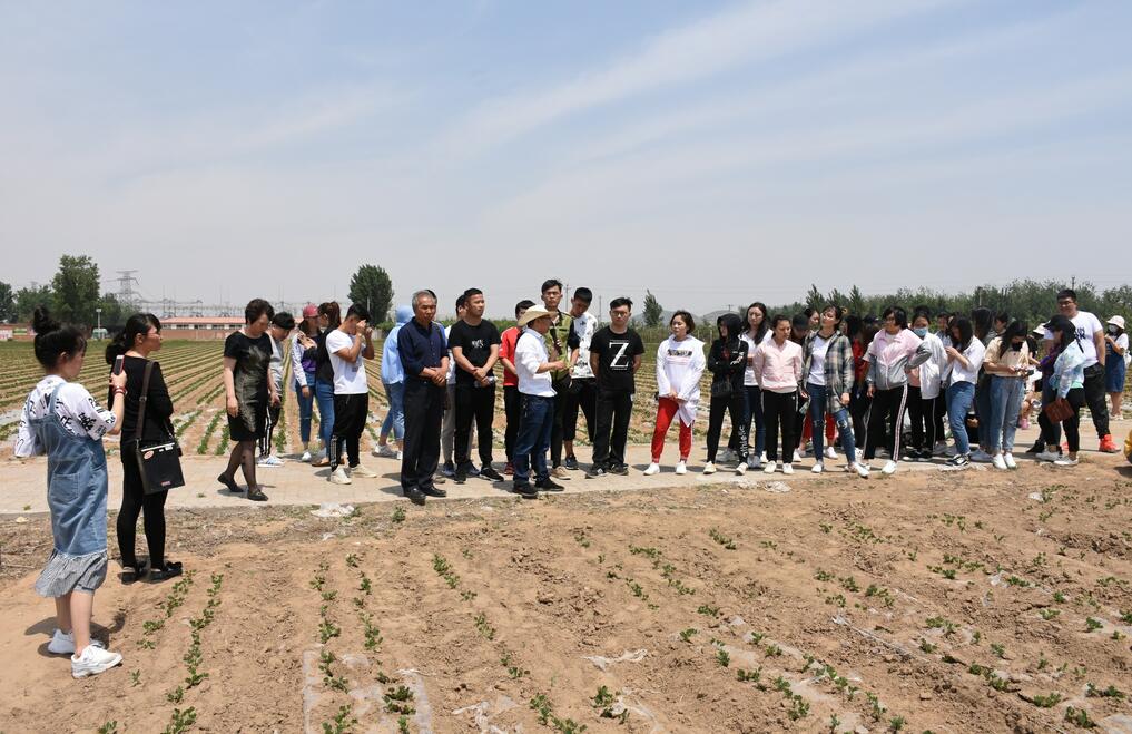农学生物学院组织学生深入基层考察学习
