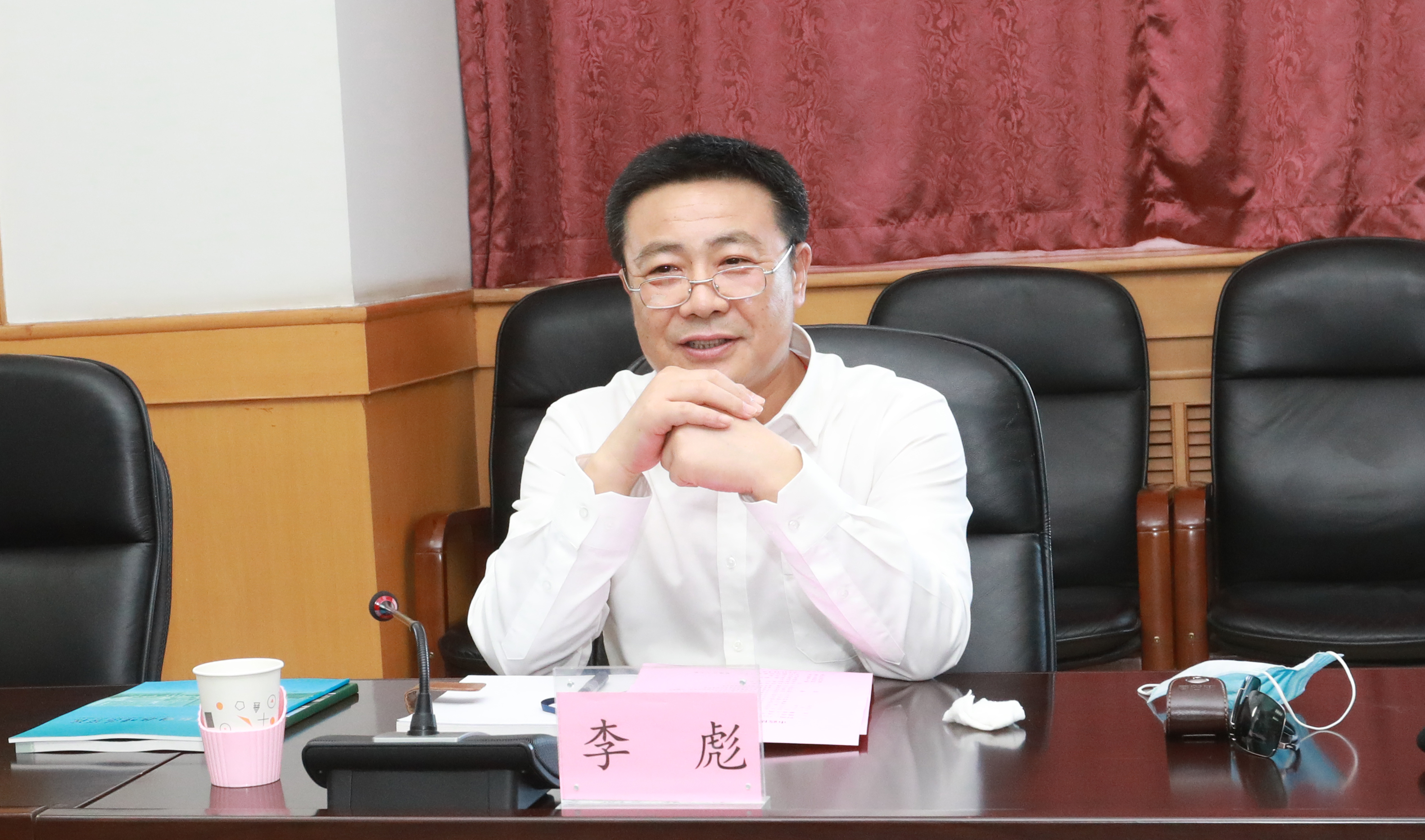 秦皇岛市政协副主席李彪一行来我校调研