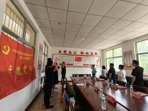 https://cjxy.hevttc.edu.cn/__local/A/85/00/021357D5A5A8BE09C2351A9CDFA_5765BFD1_18CF5.jpg